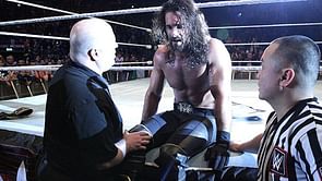 10 extraordinary examples of wrestlers toughing it out