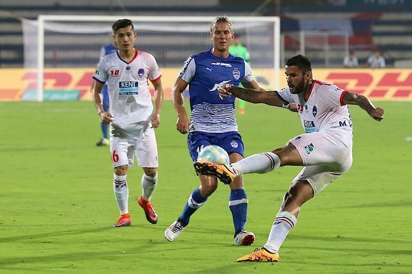 Delhi attacked whenever they got the chance. (Photo: ISL)