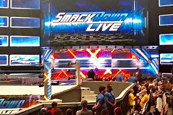 SmackDown LIVE is letting RAW have all the milestone fun in 2018