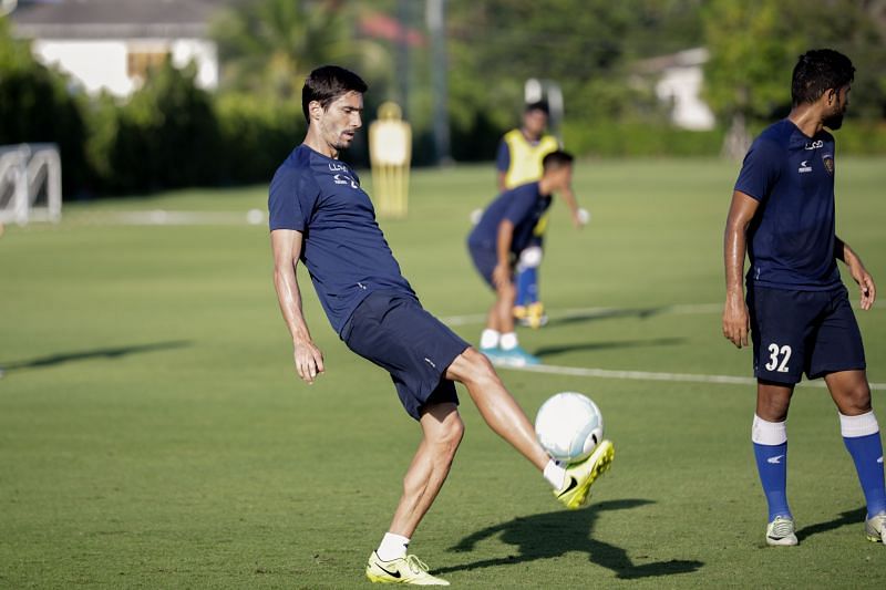 Season 3 winner Henrique Sereno has marshaled the Chennaiyin defence well in the first two games (Image credits; Chennaiyin FC)