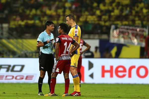 Berbatov was closely marked by Mehtab today. (Photo: ISL)