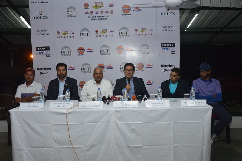 L to R) Professional and former champion Shamim Khan, Mr. Uttam Singh Mundy, CEO, PGTI, Mr. Sunand Pandey, CGM (V) Organizing Chairman, Mr. Anup Tamuli, GM IC (HR), Mr. Vivek V Goyal, DGM Branding and rookie professional Karandeep Kochhar at the press conference of the IndianOil Servo Masters Golf 2017 at the Digboi Golf Links