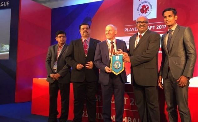 Jamshedpur FC officials unveil their logo along with coach Steve Coppell