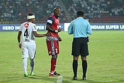ISL 2017: Andre Bikey becomes first player to be red-carded this season, watch video