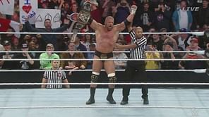 5 WWE matches where the heels were cheered