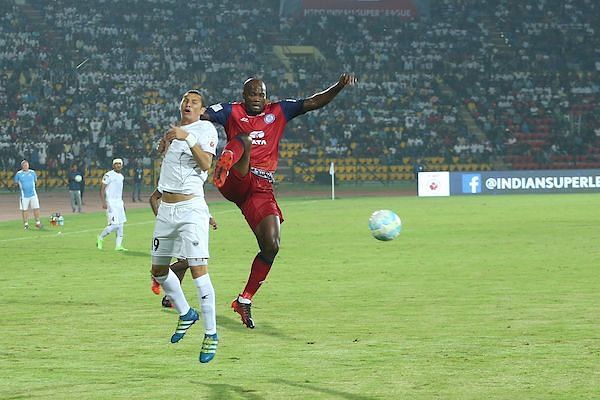 Andre Bikey&#039;s foul on Seiminlen Doungel that got him the red card. (Image: ISL)