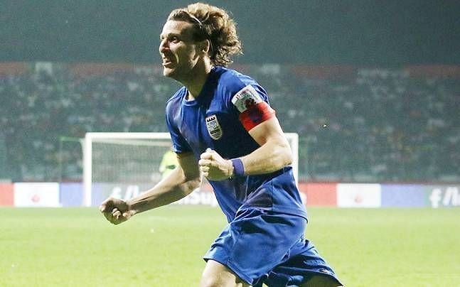 Diego Forlan celebrates a goal against ATK in ISL 2016