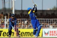 Dilshan's brilliant knock couldn't take Sri Lanka past the finishing line