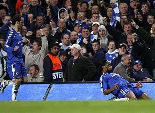 Didier Drogba celebrates after scoring his side&#039;s third goal