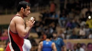 Bollywood star Farhan Akhtar slams Sushil Kumar's nationals victory, sends Twitter into a frenzy