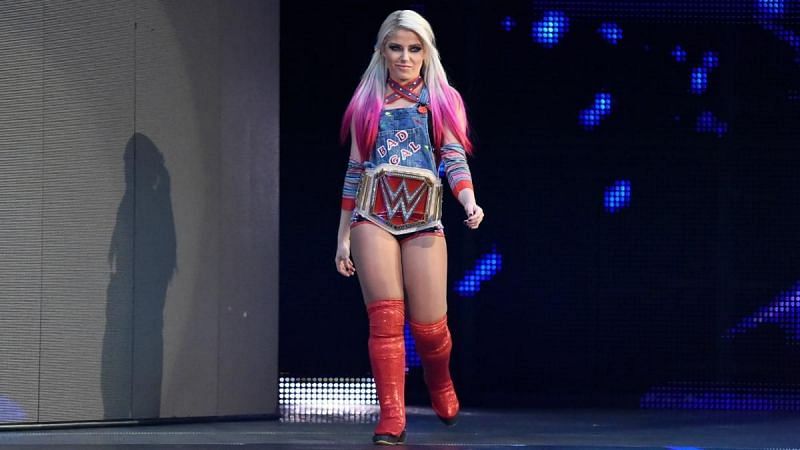 Alexa Bliss with the Raw Women&#039;s Championship