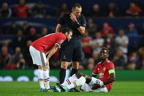 Manchester United v FC Basel - UEFA Champions League