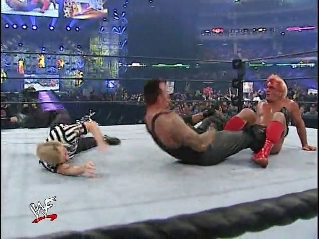 Immediately in between great Flair theatrics and more murder is one of the best Undertaker situps you'll ever see.