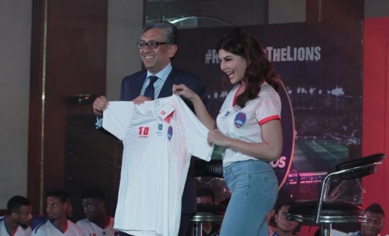 The Delhi Dynamos kit launch was attended by their brand ambassador and Bollywood actor Jacqueline Fernandez