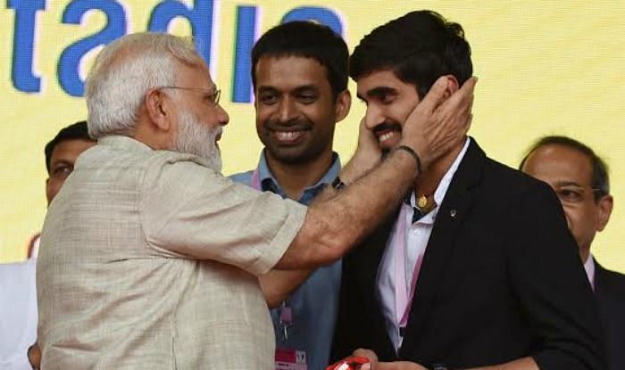 Kidambi Srikanth (R) thanked Narendra Modi for giving GST exemptions on sports goods