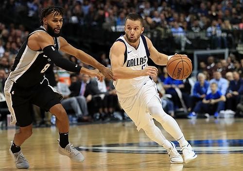 San Antonio Spurs v Dallas Mavericks