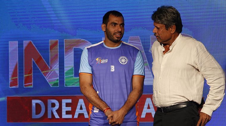 Anup Kumar along with Kapil Dev during the team launch ahead of the Kabaddi World Cup in 2016