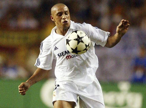 Roberto Carlos scored quite a few physics-defying goals in his career