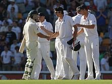 Alastair Cook must leave on his own terms, says Ricky Ponting