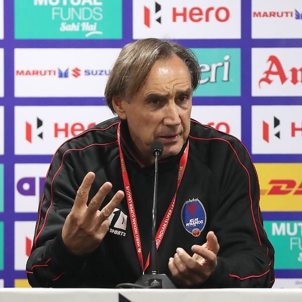 The Delhi coach must have been fuming after the match (Image: ISL)