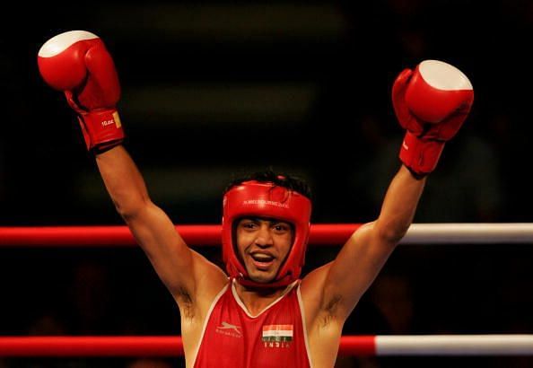 I like bit of dictatorship but in positive way: Akhil Kumar