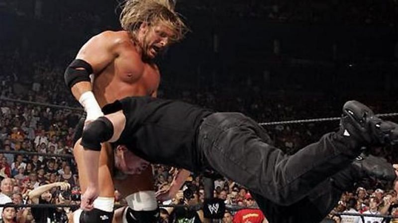 Triple H giving his &#039;new&#039; Pedigree