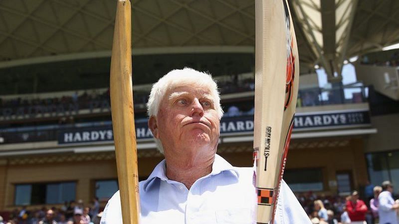 Barry Richards comparing his old bat with David Warner&#039;s