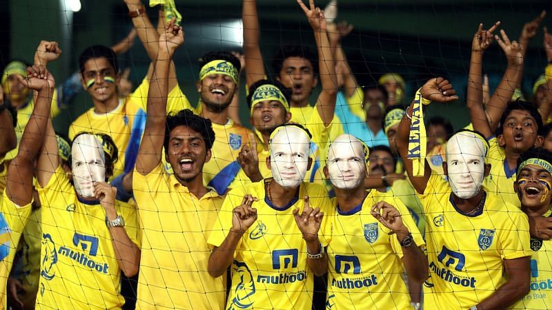 Blasters fans caught in the infamous act