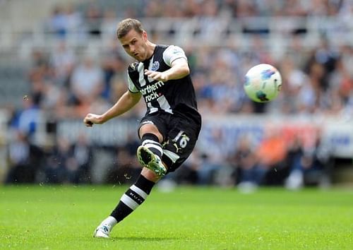 Newcastle United v Fulham - Premier League