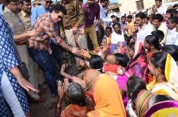 Tendulkar visits his adopted village Donja in Marathwada