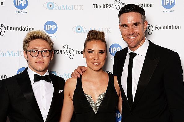 Kevin Pietersen and wife Jessica with One Direction&#039;s Niall