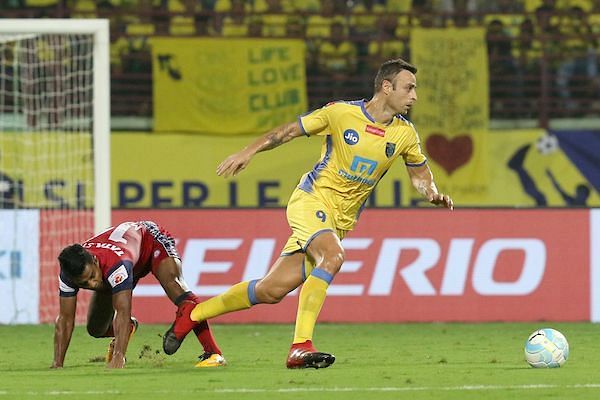 Even when marked heavily, Berbatov has come out on top, on most occasions. (Photo: ISL)