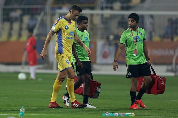 ISL 2017: Kerala Blasters star Dimitar Berbatov suffers injury, set to miss few matches