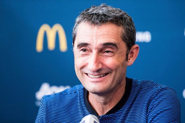 Reports: Barcelona make first offer for Chelsea superstar