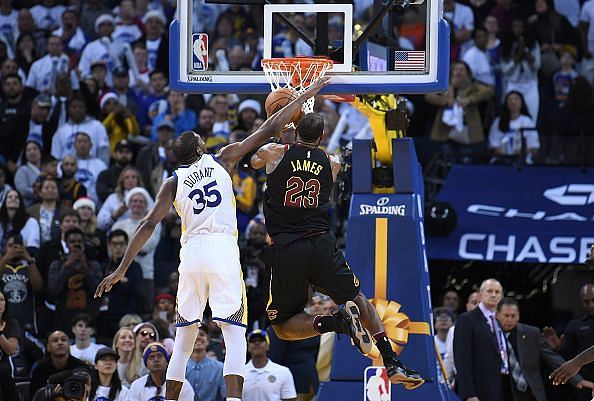 Cleveland Cavaliers v Golden State Warriors