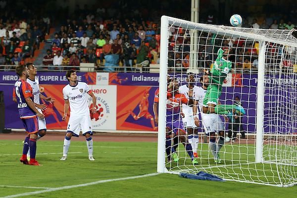 Chennaiyin and Pune played out a closely-fought encounter