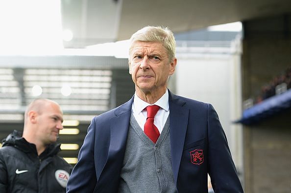 Reports: Arsenal make surprise £30 million bid for Chelsea superstar
