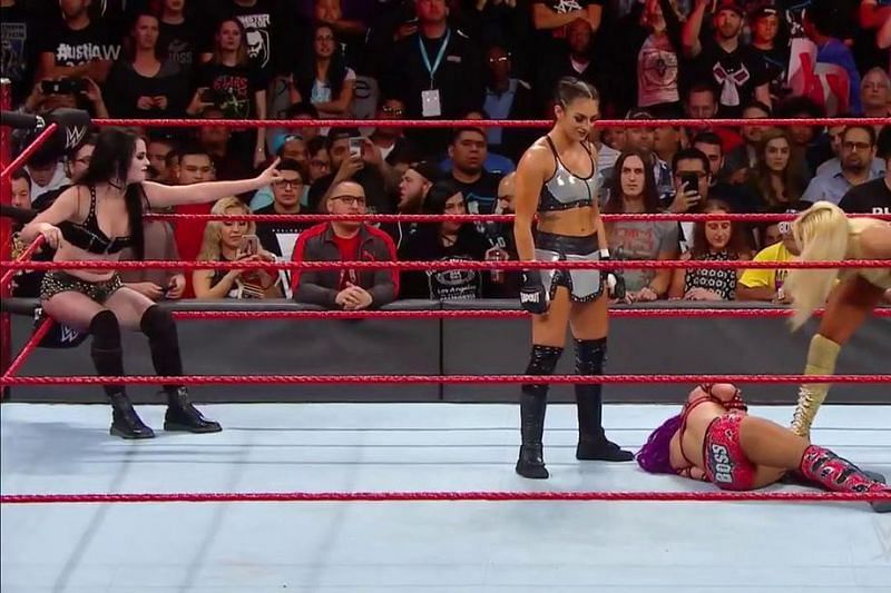 Sasha Banks vs. Paige Raw
