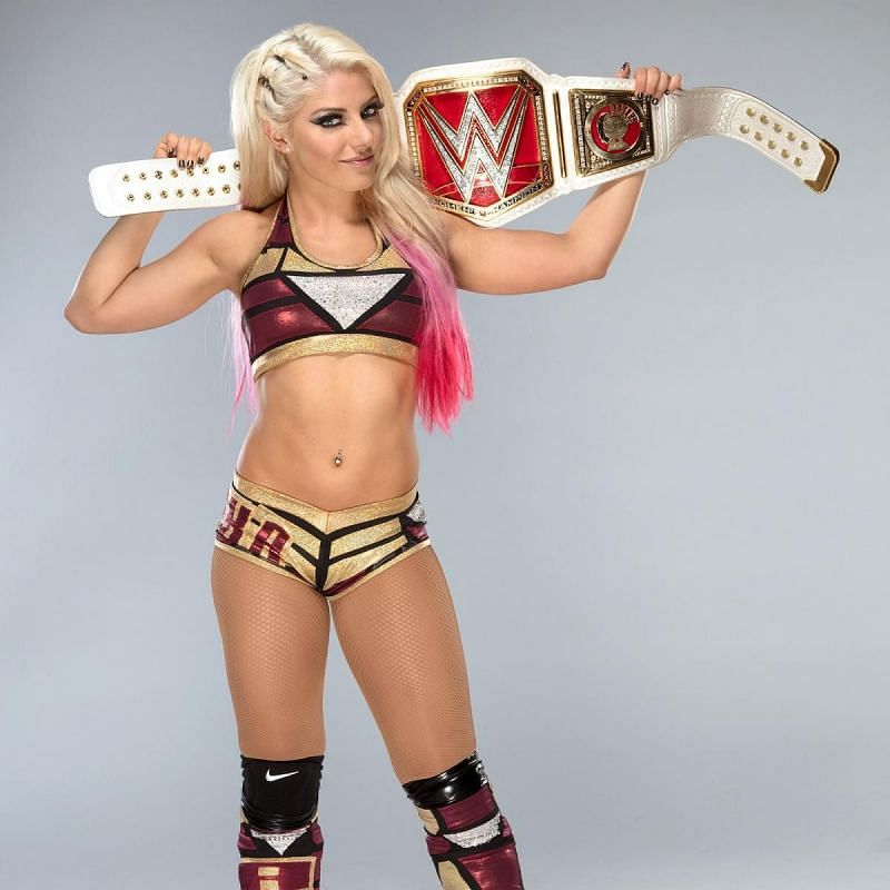 Wwe News Alexa Bliss Becomes The Longest Reigning Raw Women S Champion