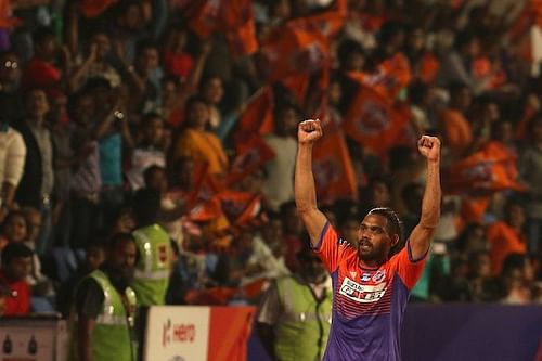 Adil Khan is in top form. (Photo: ISL)