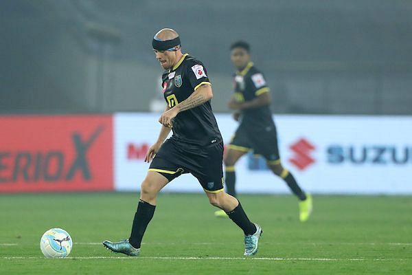 Iain Hume opened the scoring for the Blasters (Image: ISL)