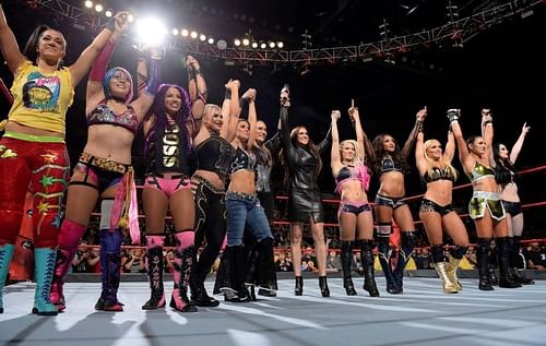 Stephanie McMahon shall helm the commentary desk for the Women's Royal Rumble Match
