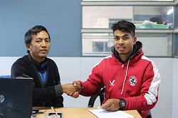 I-League 2017/18: Goalkeeper Lalawmpuia extends Aizawl FC stay