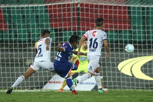 Jeje scored both goals for Chennaiyin [ Photo: ISL ]