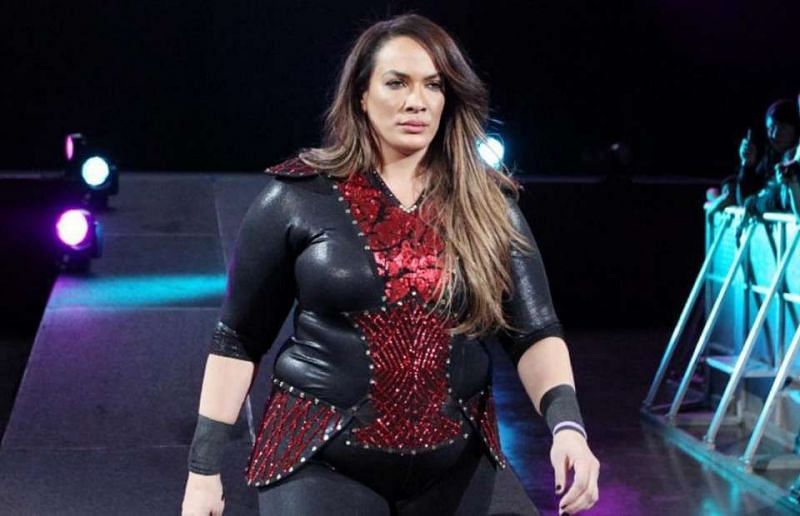 Nia Jax helped Enzo retain the title at WWE Live Event