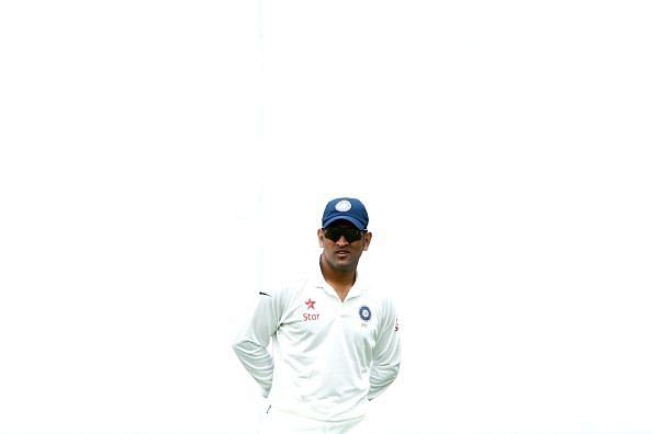 Should MS Dhoni return to Test cricket?