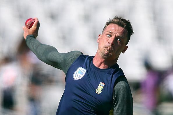 Stats: Dale Steyn equals Richard Hadlee's record