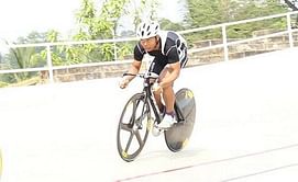 Esow Alban makes it a hat-trick of gold at the Asian Track Cycling Championship