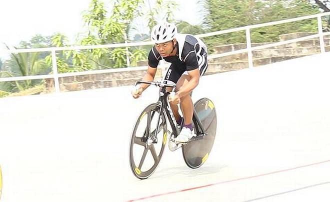 Esow Alban makes it a hat-trick of gold at the Asian Track Cycling Championship