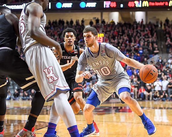 Kansas v Texas Tech